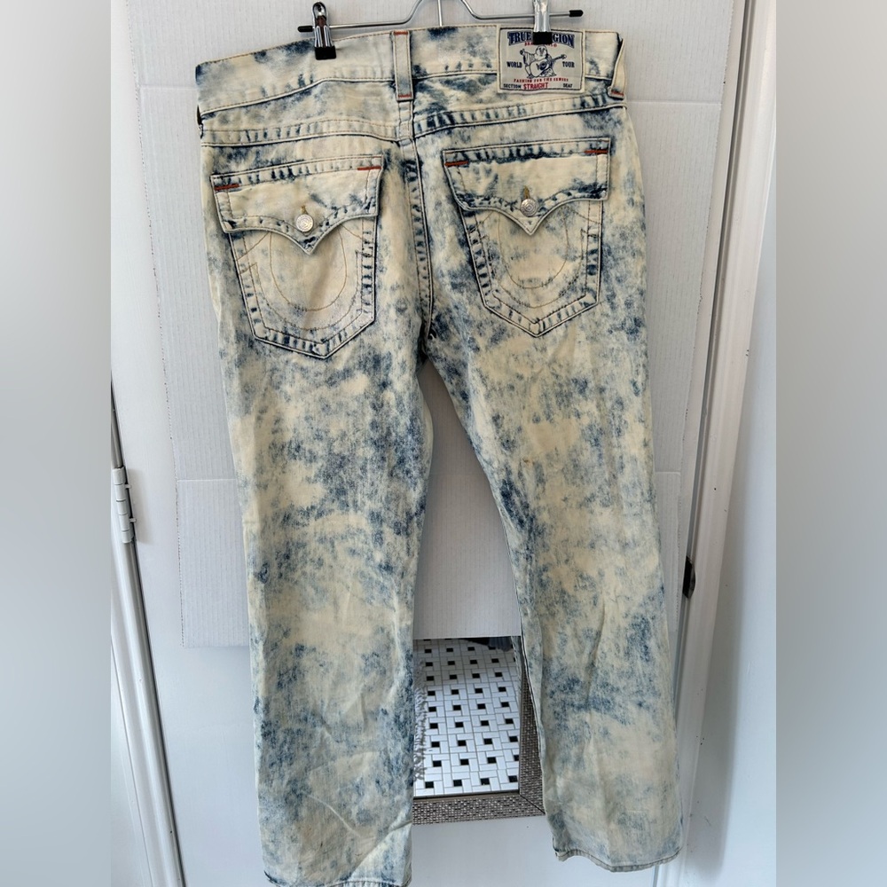 True religion Men's Acid Wash Jeans